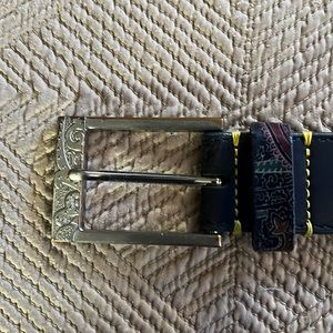 Robert Graham blue paisley belt